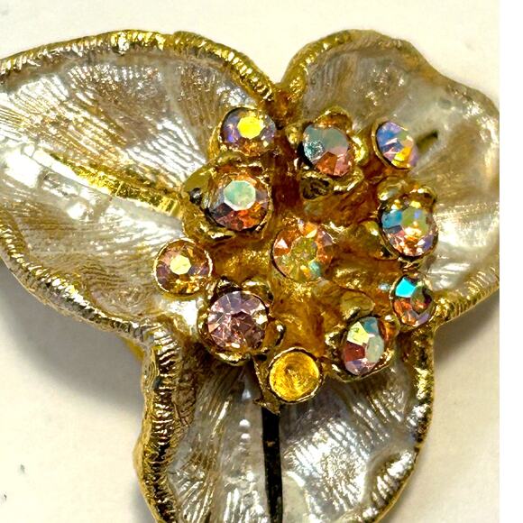 Vintage BSK Poinsettia/Orchid Brooch Earring Set - Picture 7 of 8